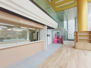 ISIランゲージスクール高田馬場校　ロビー