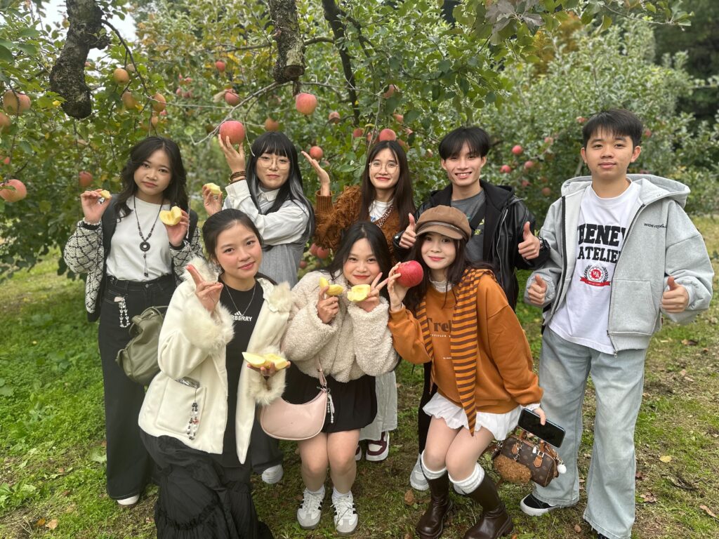 ミツミネキャリアアカデミー日本語コース 群馬（リンゴ狩り）