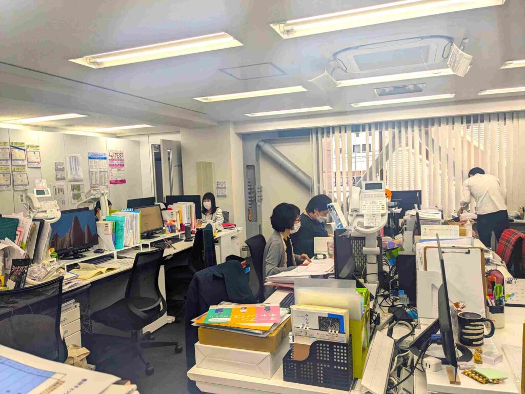 早稲田EDU日本語学校 教務室