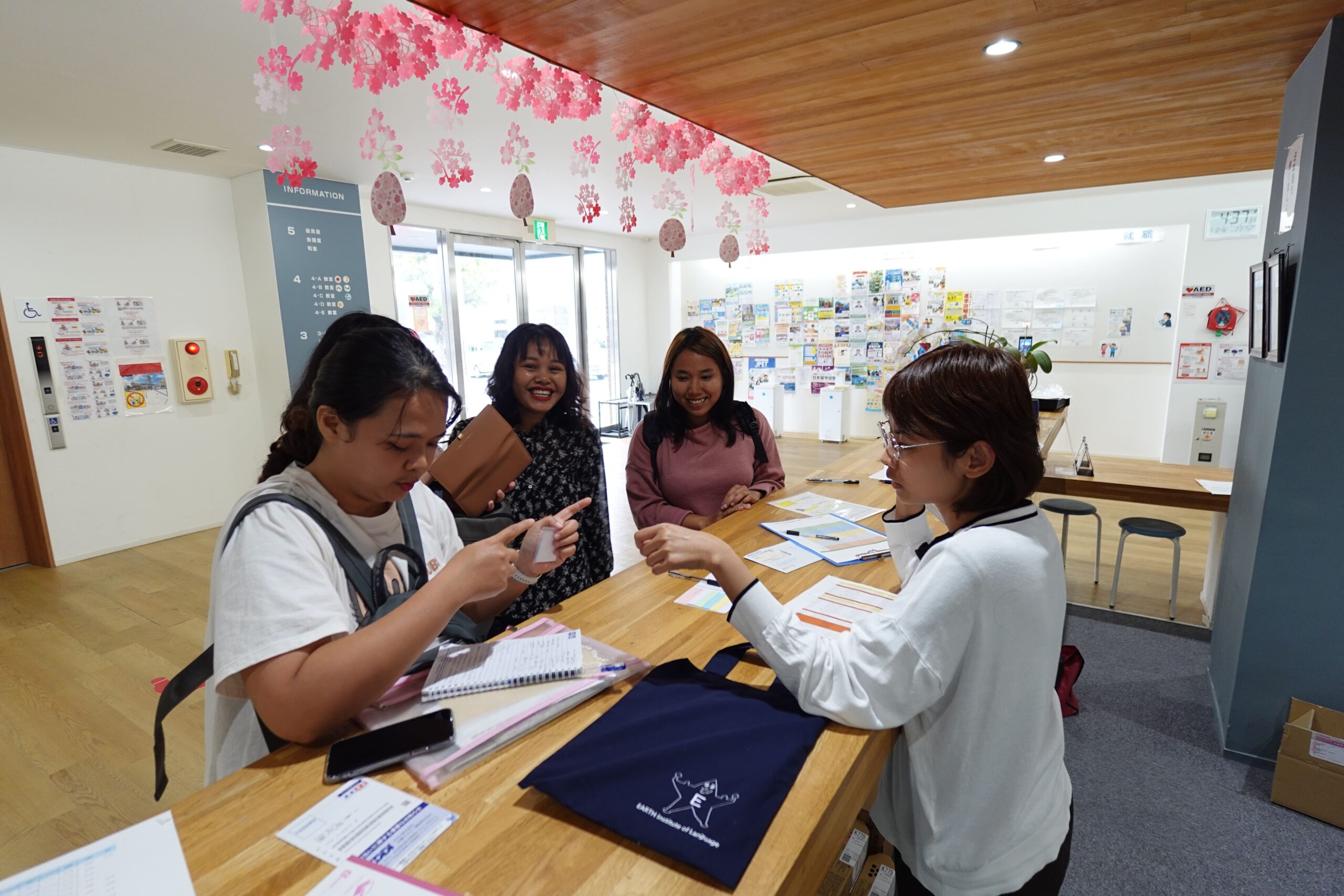 手当充実！引越費用会社負担】大阪府・堺市にあるアース外語学院で常勤