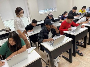 東京外語学園日本語学校 パソコン授業