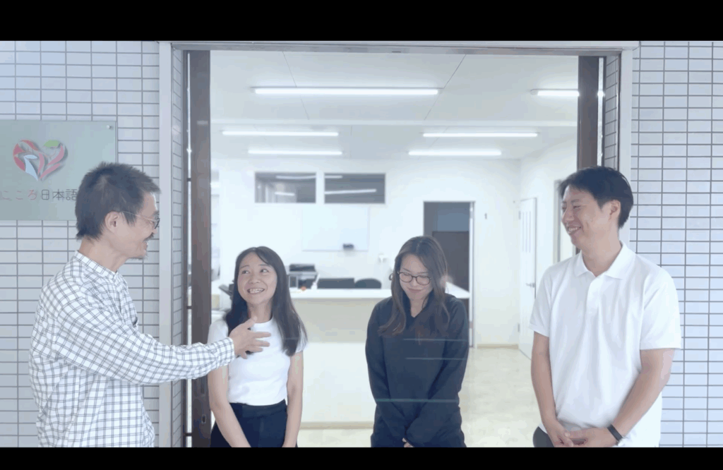 東京こころ日本語学校玄関