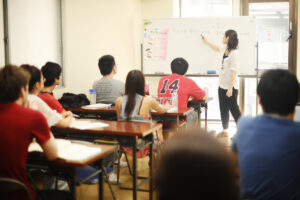 メロス言語学院