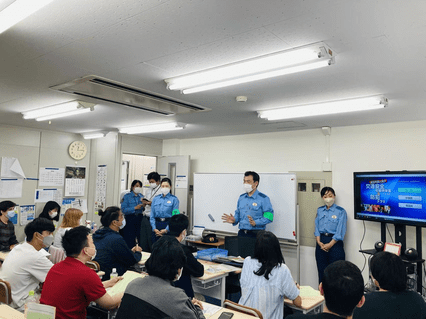 東京千代田日本語学校 警察