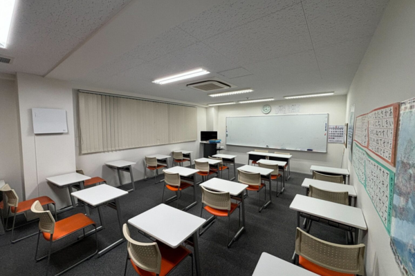 アース外語学院|大阪府|日本語教師求人