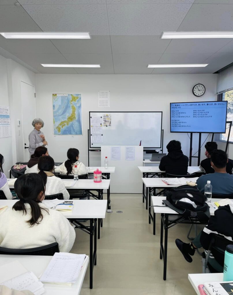 山梨外語学院_教室