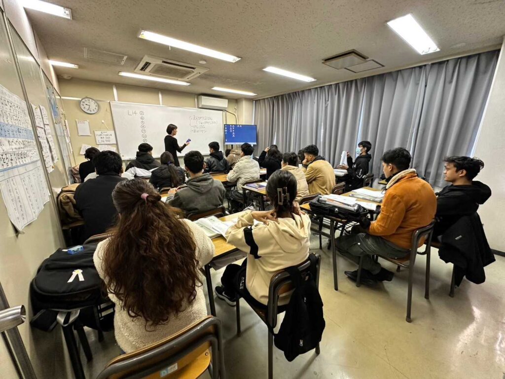 聖鳩国際カレッジ　教室①