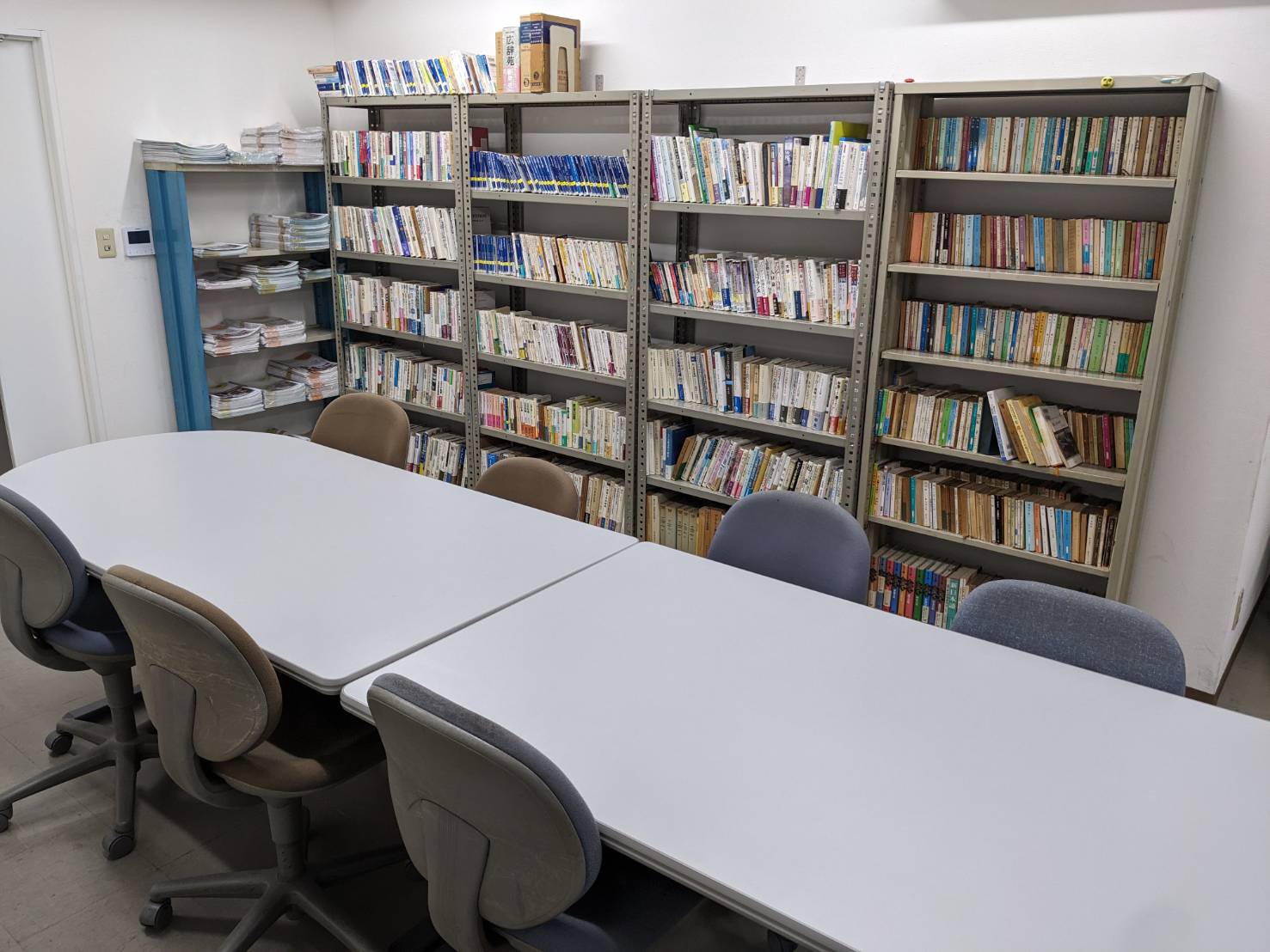 東京国際外語学院_図書室