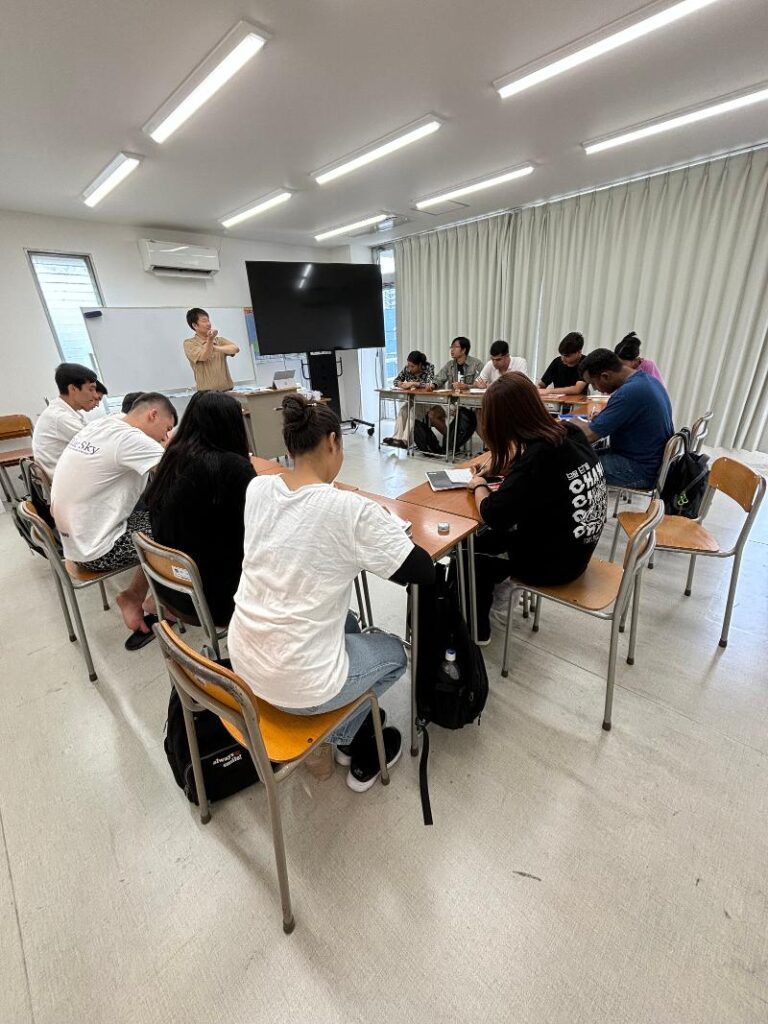 プロロ日本語学校　授業風景2