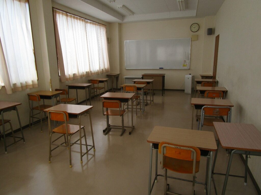 スバル学院 本巣校教室