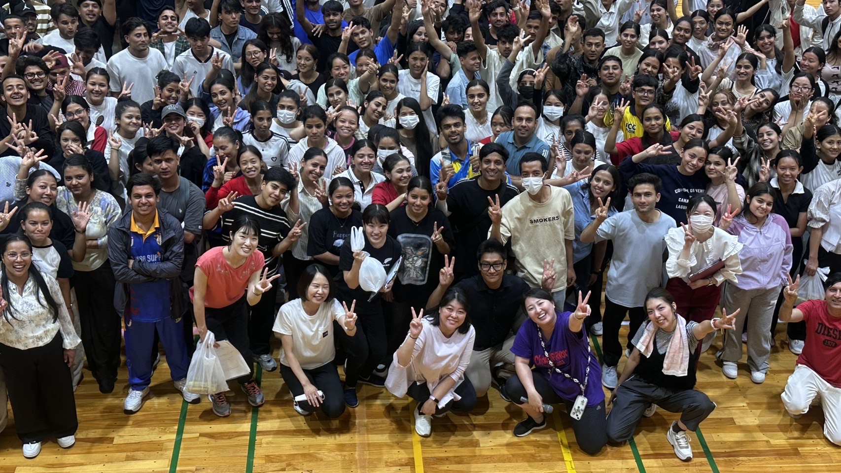 名古屋AIUEO国際学園_集合写真