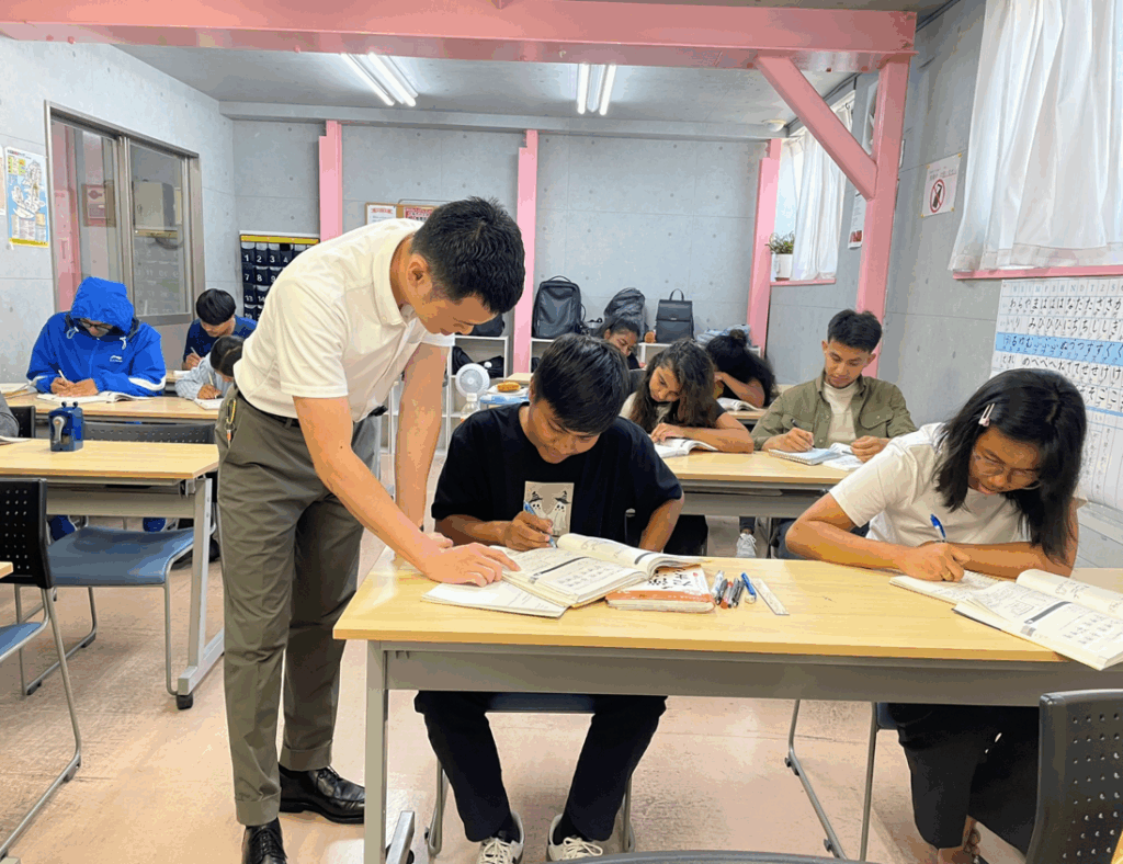 BASIC日本語学院 授業風景1