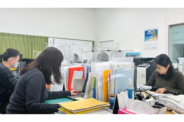 BJL国際日本語学校　職員室2