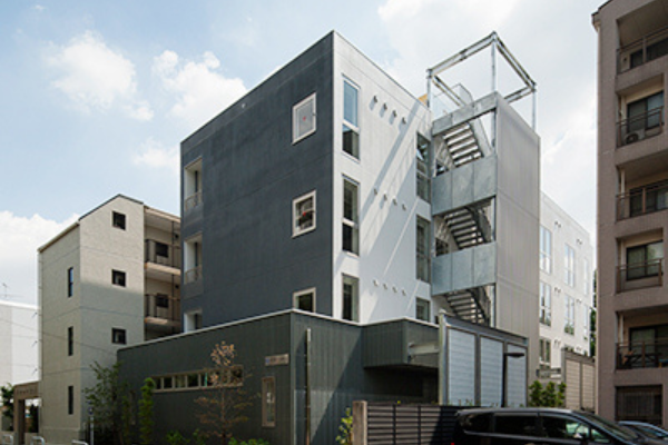 日本国際工科専門学校