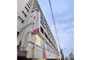 西東京国際カレッジ_校舎入口