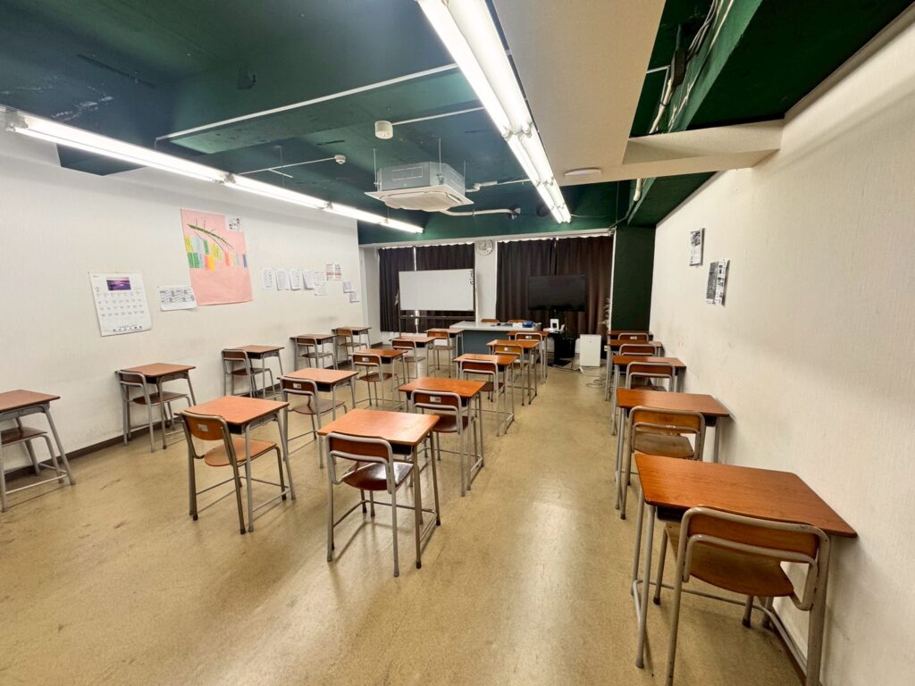 西東京国際カレッジ_教室②