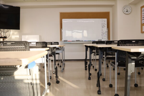 秀徳教育学院｜東京都｜日本語教師求人