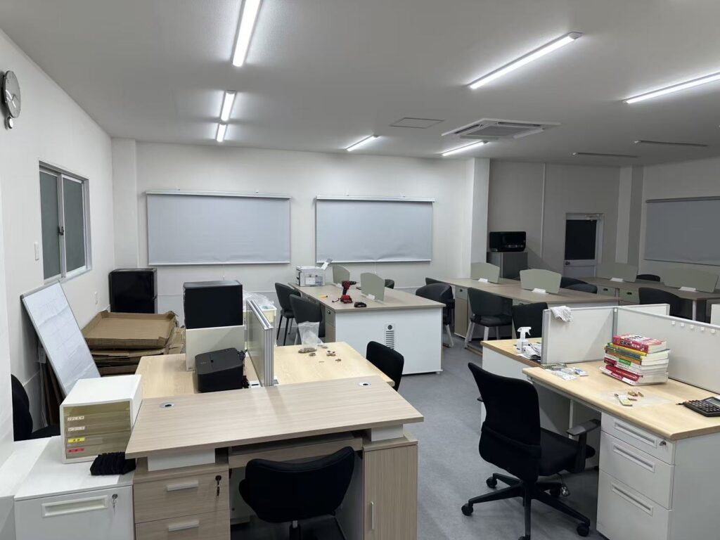 OIC日本語学院職員室