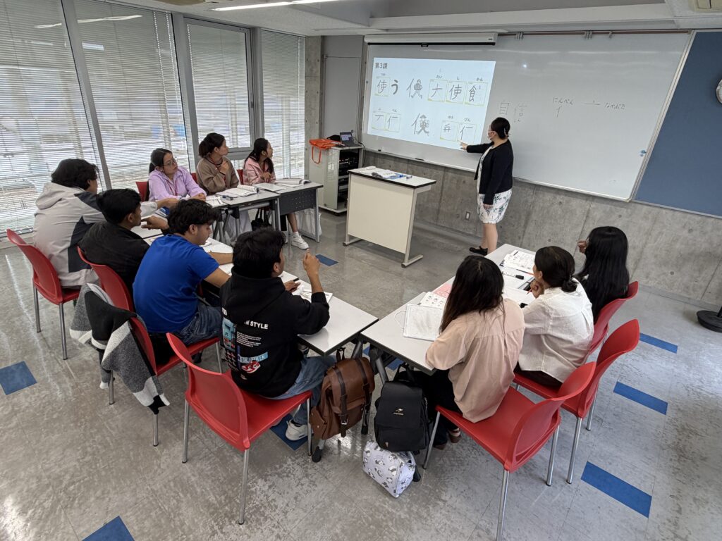 日本外国語専門学校 授業の様子